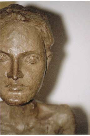 INTENTO foto de la escultura